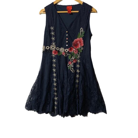 V Cristina M Lace/Embroidery/Scalloped Dark Blue Dress sz M - Picture 1 of 8